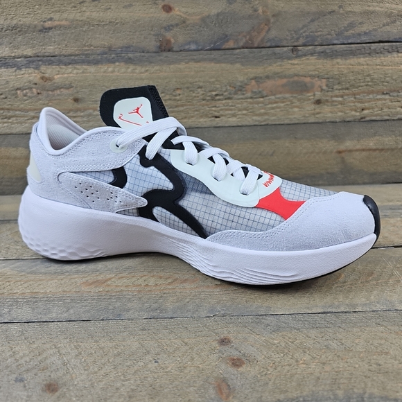 Nike Jordan Delta 3 Low Men's Shoes White/ Chili Red/ Black - Picture 3 of 9